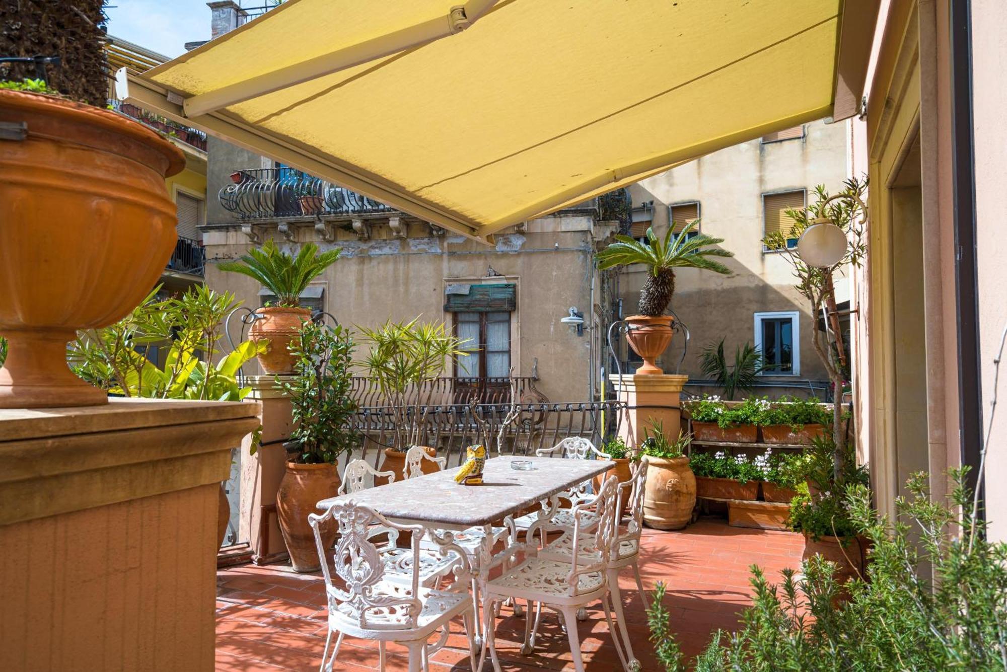 Al Duomo Rooms & Flats Ταορμίνα Εξωτερικό φωτογραφία