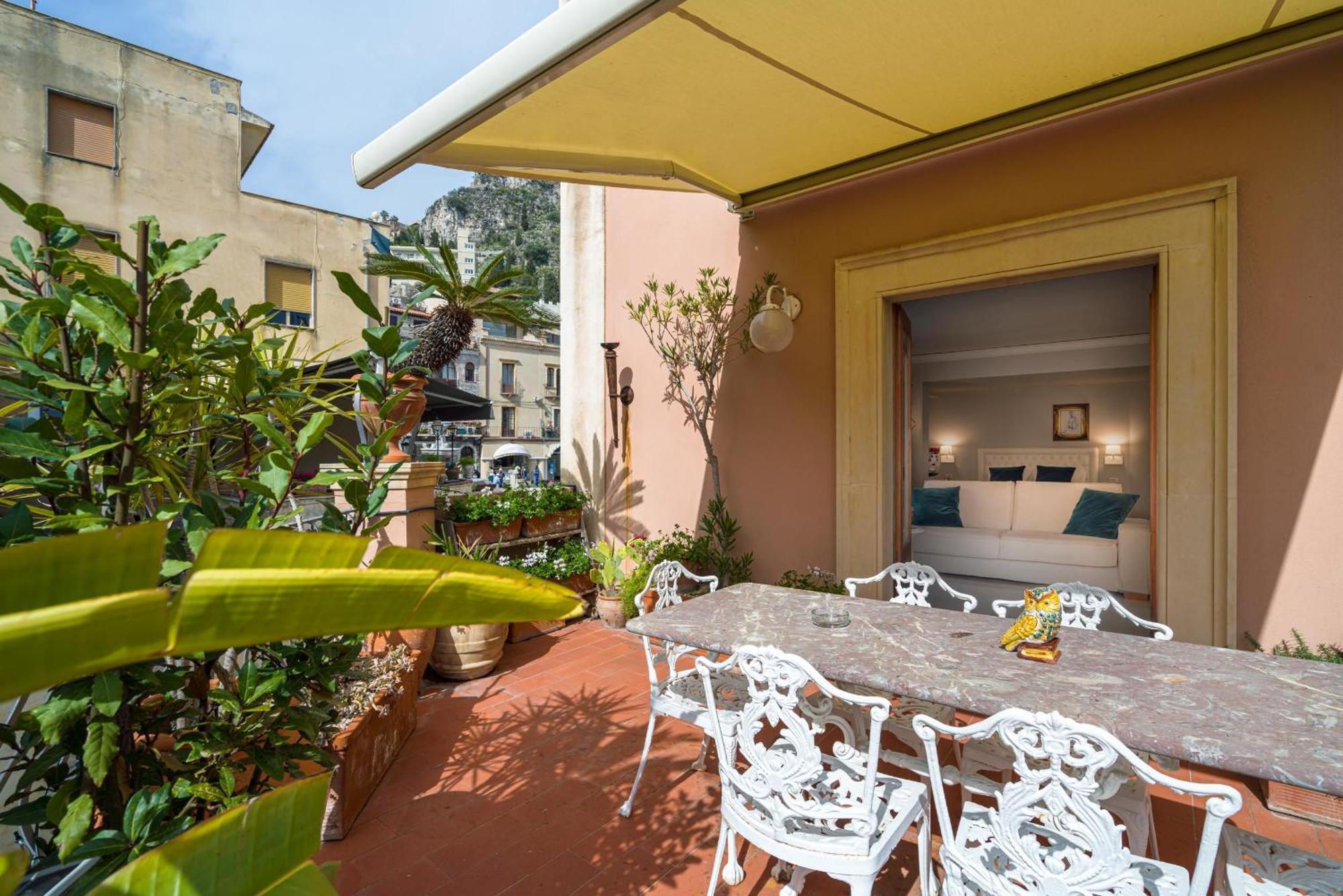 Al Duomo Rooms & Flats Ταορμίνα Εξωτερικό φωτογραφία